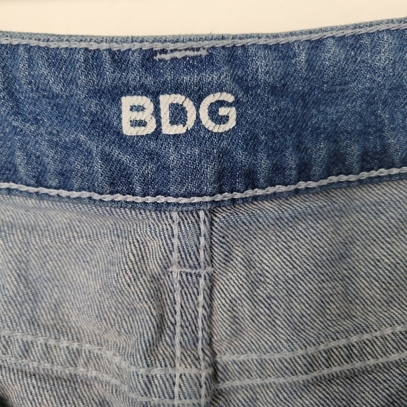 BDG High Rise Erin Embroidered Lace Boho Denim Jean Shorts - Picture 5 of 9